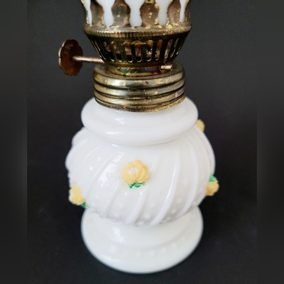 Vintage White Milk Glass w/ Rose Flowers Oil Lamp, Vintage Home Decor] Vintage - Picture 3 of 8